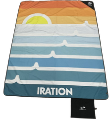 IRATION x Slowtide Patina Swell Quick-Dry Picnic Blanket